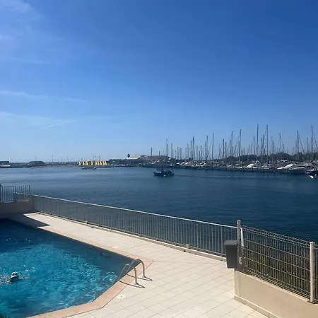 Apartment - Bellevue Agreable Toutes Saison 4 Couchages - Climatisation - Parking Prive - Piscine Sur - Vue Magnifique Et Rare - Situation Optimum - Les Argonautes - Ile Des Pecheurs - Cap D'agde Agde
