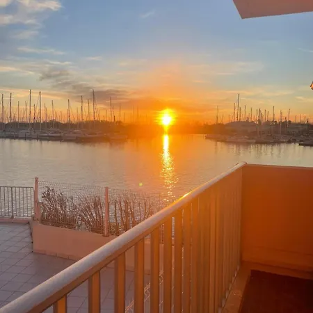 Apartment - Bellevue Agreable Toutes Saison 4 Couchages - Climatisation - Parking Prive - Piscine Sur - Vue Magnifique Et Rare - Situation Optimum - Les Argonautes - Ile Des Pecheurs - Cap D'agde Agde